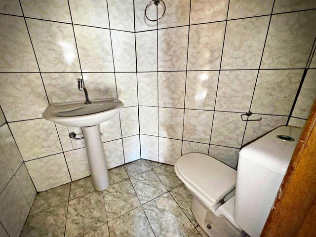 Casa 4 quartos e 3 banheiros, para alugar, no bairro Cidade Alta em Jaguariaíva