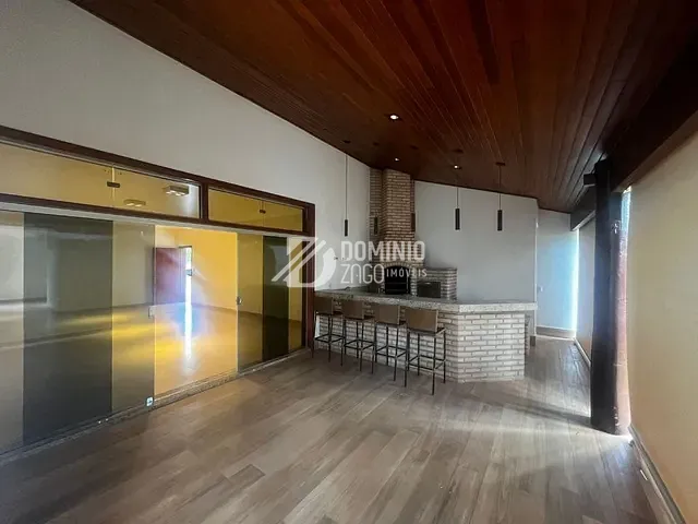 Casa com 475m² 3 quartos e 6 banheiros, para alugar, no bairro Residencial Budeus em Uberaba