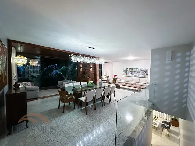 Casa com 3231m² 4 quartos e 3 banheiros, à venda, no bairro Castelo em Ipatinga