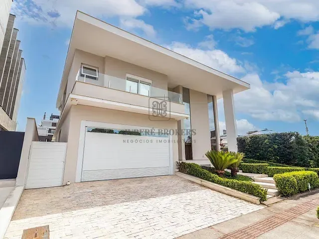 Casa 5 quartos e 7 banheiros, à venda, no bairro Jurerê Internacional em Florianópolis