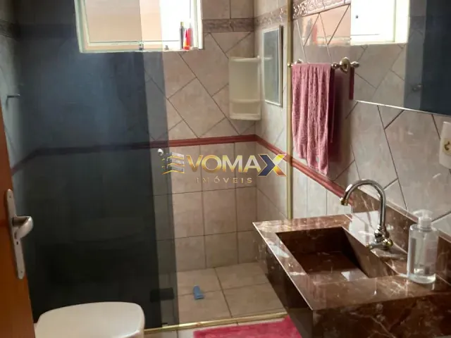Casa 4 quartos e 3 banheiros, à venda, no bairro Jardim Bela Vista em Itapetininga