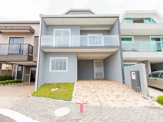 Casa com 180m² 3 quartos e 3 banheiros, à venda, no bairro Cidade Industrial em Curitiba
