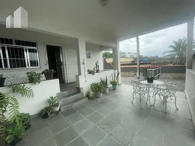 Casa com 344m² 3 quartos e 3 banheiros, à venda, no bairro Boa Esperança em Nova Iguaçu
