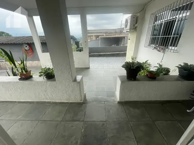 Casa com 344m² 3 quartos e 3 banheiros, à venda, no bairro Boa Esperança em Nova Iguaçu