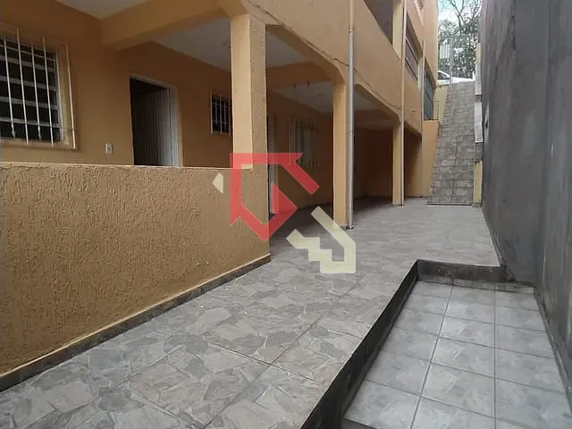 Casa 2 quartos e 1 banheiro, para alugar, no bairro Parque Bandeirantes em Mauá