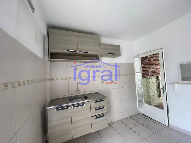 Casa 1 quarto e 1 banheiro, para alugar, no bairro Jardim Oriental em São Paulo
