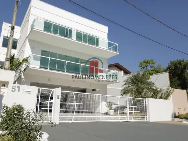 Casa com 441m² 4 quartos e 5 banheiros, à venda, no bairro Chácara Letônia em Americana