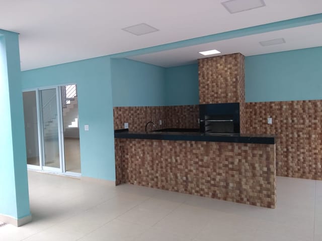 Casa com 360m² 3 quartos e 4 banheiros, para alugar, no bairro Jardim  Bandeirantes em Louveira