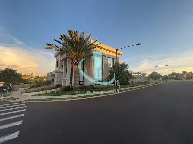 Sobrado com 521m² 3 quartos e 5 banheiros, à venda, no bairro Residencial e Comercial Quinta das Laranjeiras em Araraquara