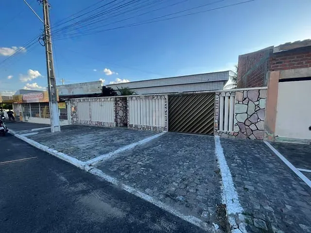 Casa à venda, no bairro Tancredo Neves I em Paulo Afonso