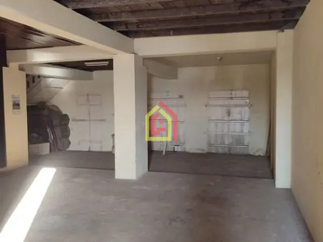 Casa com 700m² 3 quartos e 2 banheiros, à venda ou para alugar, no bairro Velha Marabá em Marabá