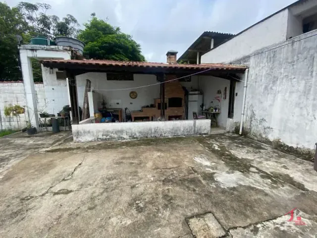 Casa 3 quartos e 2 banheiros, à venda, no bairro Jardim Coronel em Itanhaém