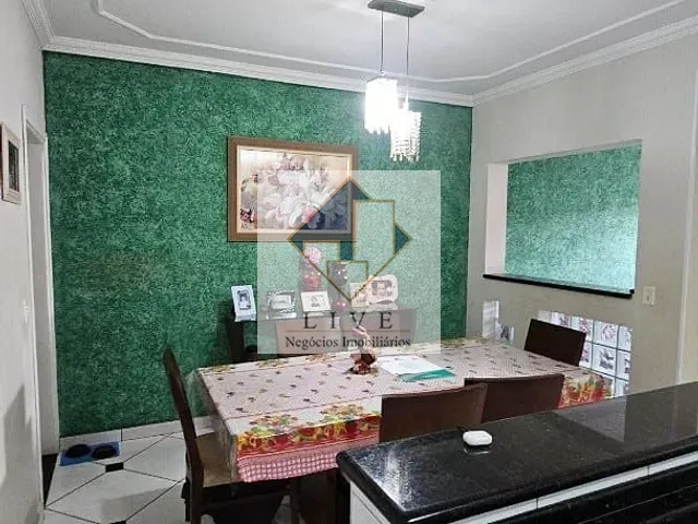 Casa com 150m² 3 quartos e 3 banheiros, à venda, no bairro Parque Residencial Jaguari em Americana