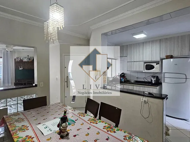 Casa com 150m² 3 quartos e 3 banheiros, à venda, no bairro Parque Residencial Jaguari em Americana
