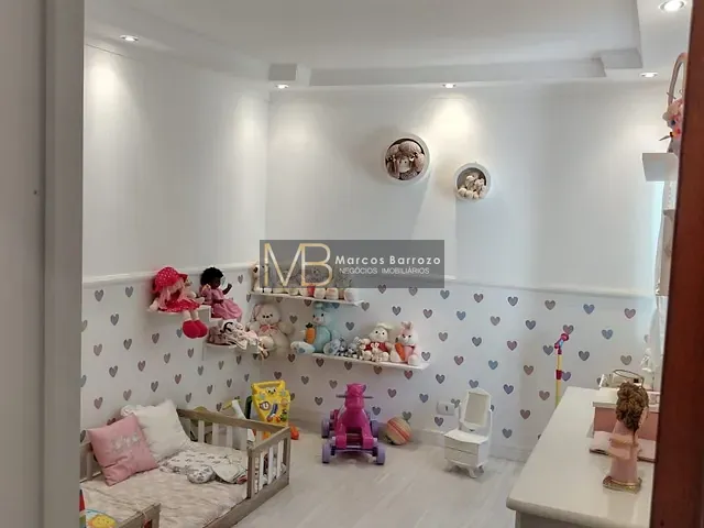 Casa com 356m² 3 quartos e 3 banheiros, à venda, no bairro Residencial Abussafe em Londrina