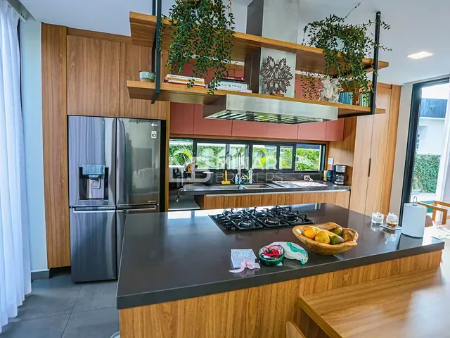 Casa com 575m² 4 quartos e 6 banheiros, à venda, no bairro Cidade Tamboré em Santana de Parnaíba
