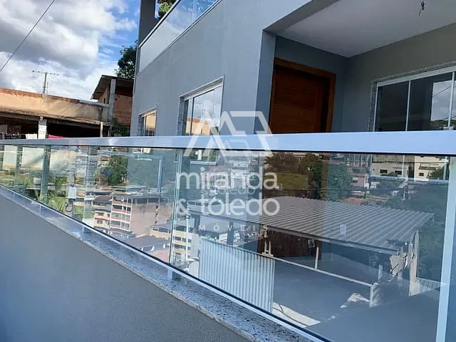 Casa com 220m² 3 quartos e 3 banheiros, à venda, no bairro Amarelo em Cachoeiro De Itapemirim