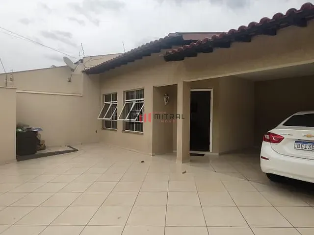 Casa com 275m² 4 quartos e 4 banheiros, à venda, no bairro Jardim Alvorada em Londrina