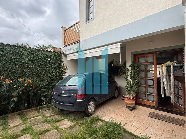 Casa 5 quartos e 5 banheiros, à venda, no bairro BORTOLAN em Poços de Caldas