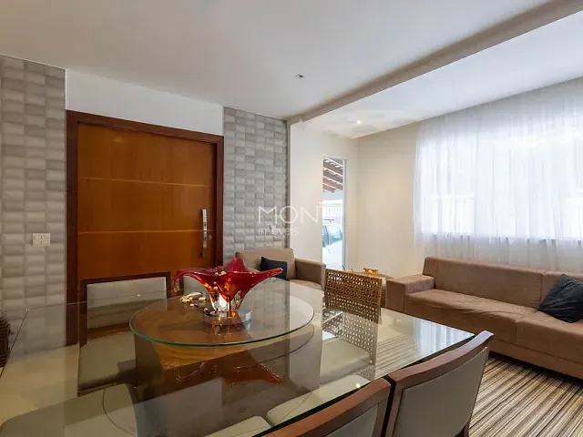 Casa 3 quartos e 2 banheiros, à venda, no bairro Guará II em Brasília
