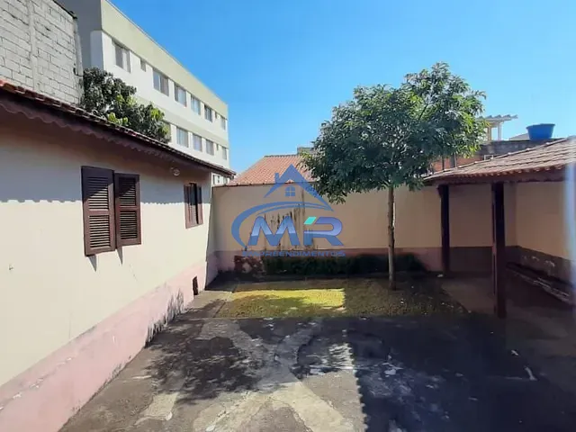Casa à venda, no bairro Vila Constança em São Paulo