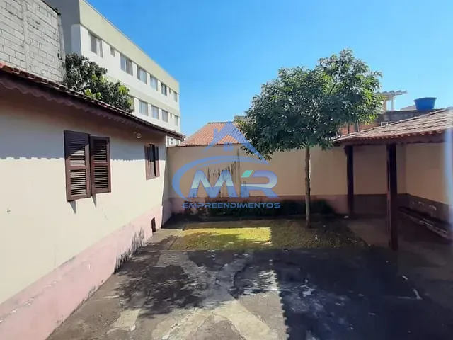Casa à venda, no bairro Vila Constança em São Paulo