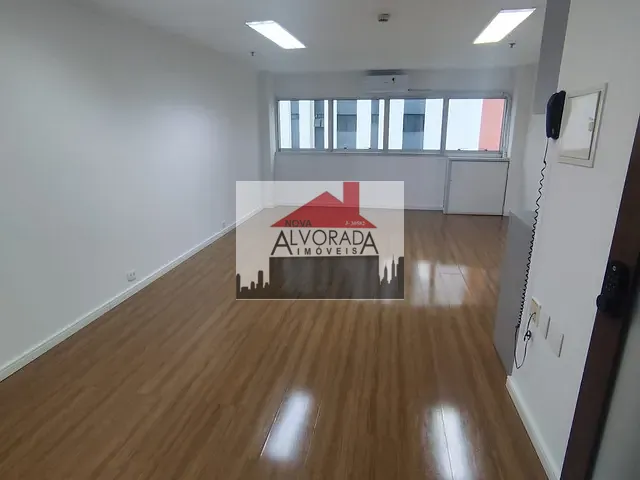 Conjunto comercial com 38m², à venda ou para alugar, no bairro Vila Leopoldina em São Paulo