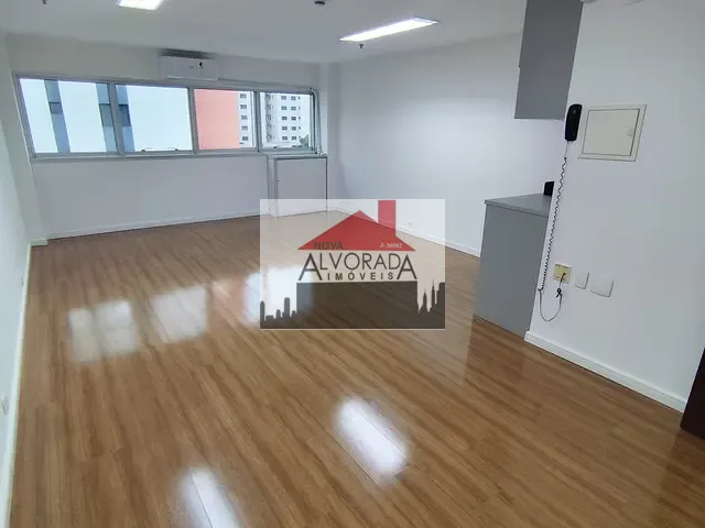 Conjunto comercial com 38m², à venda ou para alugar, no bairro Vila Leopoldina em São Paulo