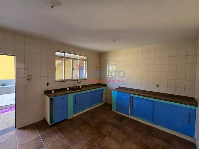 Casa 4 quartos e 5 banheiros, à venda, no bairro Irajá em Rio de Janeiro
