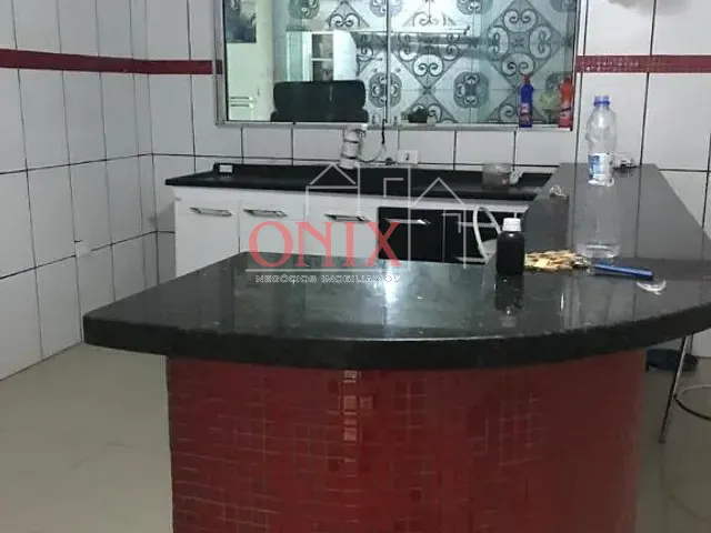 Casa com 150m² 3 quartos e 3 banheiros, à venda ou para alugar, no bairro Jundiapeba em Mogi das Cruzes