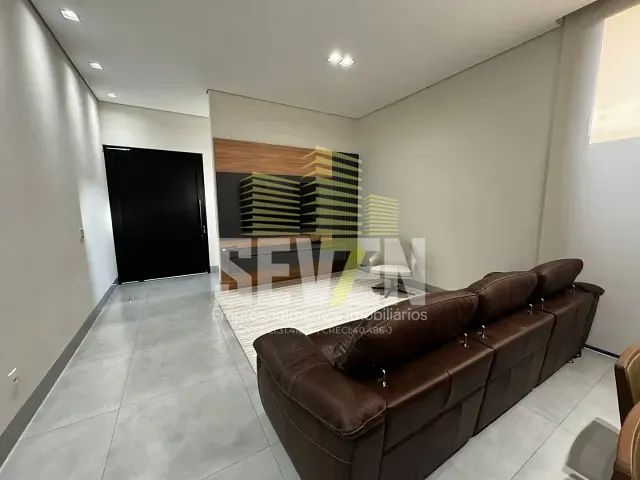 Casa com 360m² 4 quartos e 5 banheiros, à venda, no bairro Vila Santista em Bauru