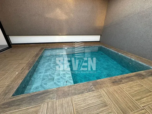 Casa com 360m² 4 quartos e 5 banheiros, à venda, no bairro Vila Santista em Bauru