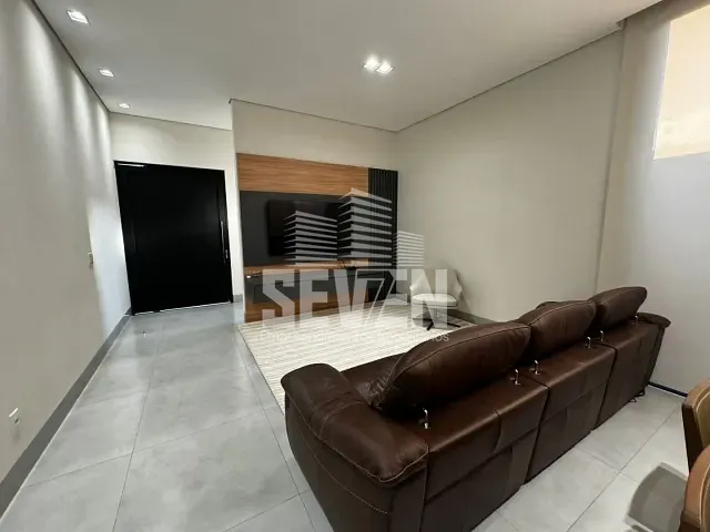 Casa com 360m² 4 quartos e 5 banheiros, à venda, no bairro Vila Santista em Bauru