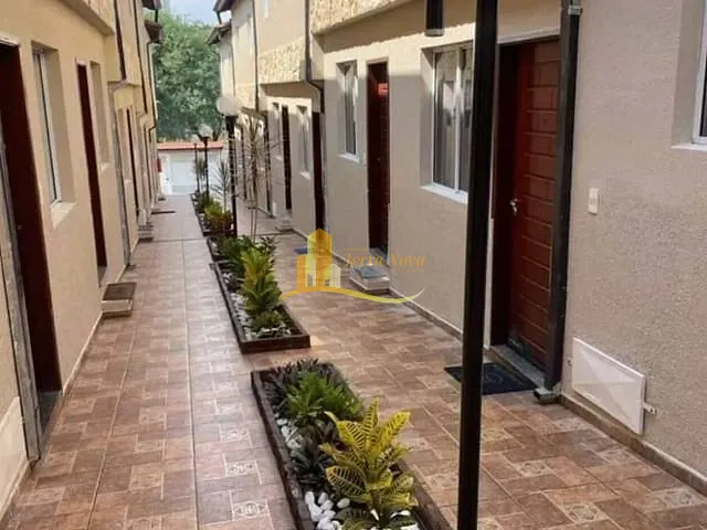 Casa com 60m² 2 quartos e 2 banheiros, à venda, no bairro Vila Carmosina em São Paulo