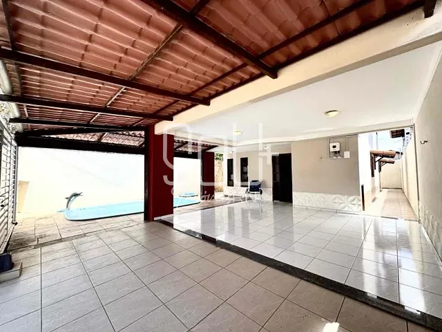 Casa 3 quartos e 3 banheiros, à venda, no bairro Neópolis em Natal