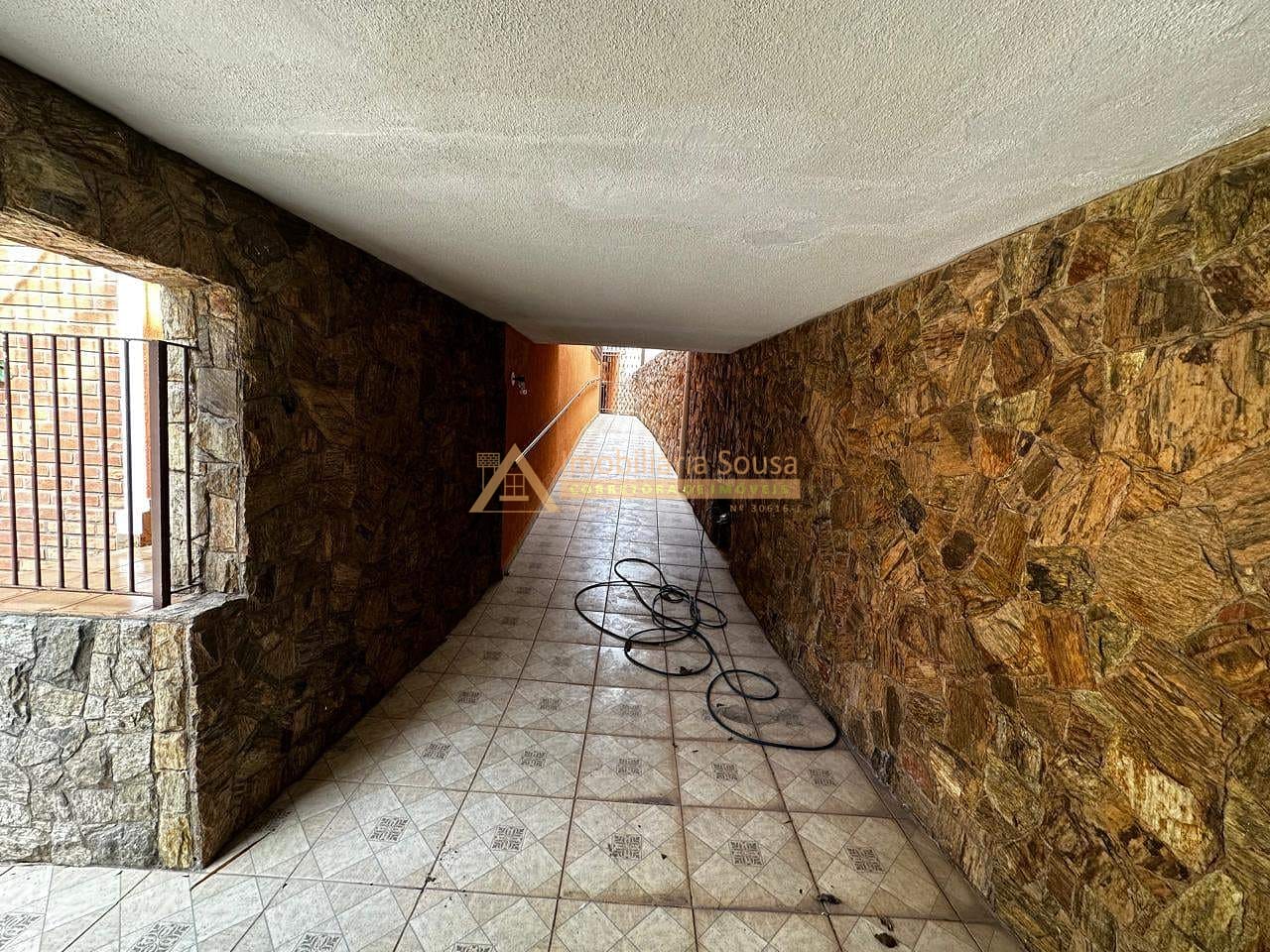 Casa, 3 quartos, 199 m² - Foto 4