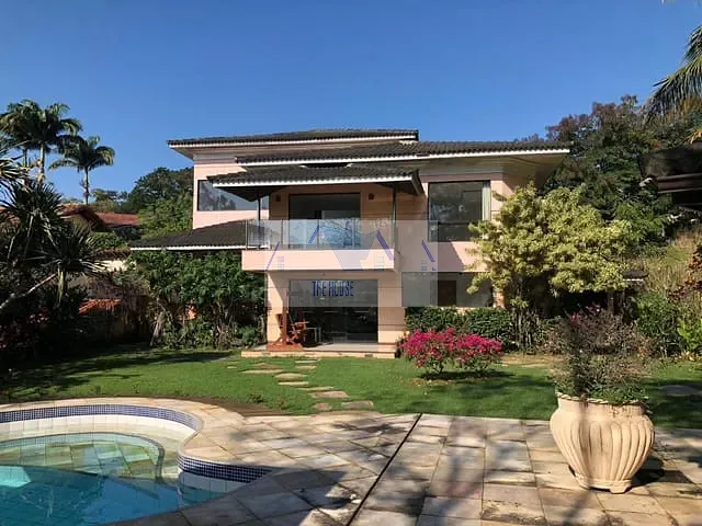 Casa com 720m² 3 quartos e 4 banheiros, à venda, no bairro Maria Paula em Niterói