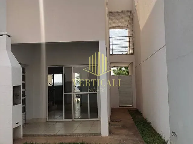 Sobrado com 165m² 3 quartos e 3 banheiros, à venda, no bairro Ribeirão do Lipa em Cuiabá