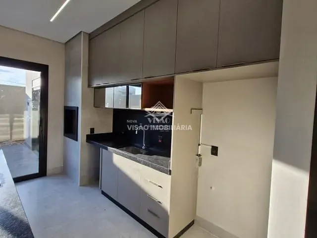 Casa com 310m² 3 quartos e 3 banheiros, à venda, no bairro AQUARELA DOS POEMAS em Sinop