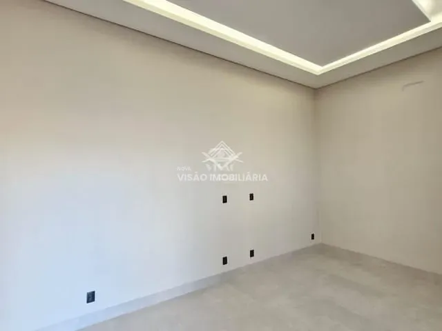 Casa com 310m² 3 quartos e 3 banheiros, à venda, no bairro AQUARELA DOS POEMAS em Sinop