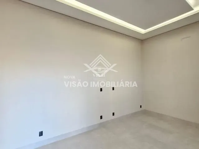 Casa com 310m² 3 quartos e 3 banheiros, à venda, no bairro AQUARELA DOS POEMAS em Sinop