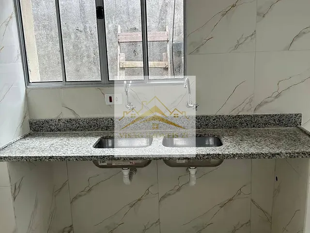 Casa 3 quartos e 1 banheiro, para alugar, no bairro Parque São Lucas em São Paulo