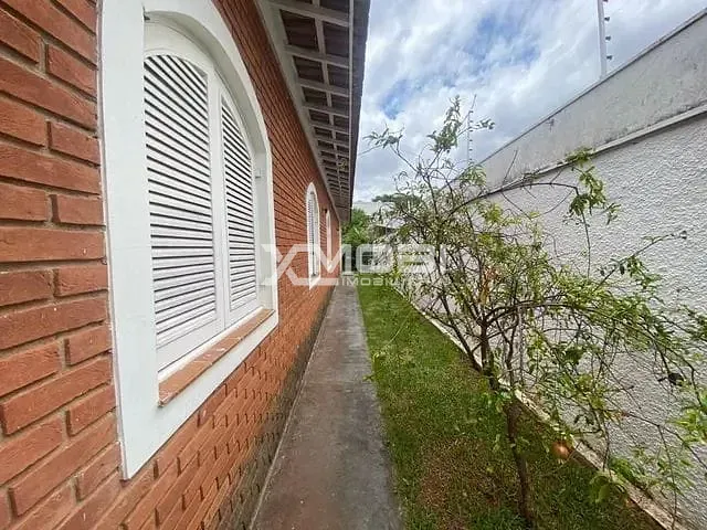 Casa com 528m² 3 quartos e 4 banheiros, à venda, no bairro Jardim das Samambaias em Jundiaí