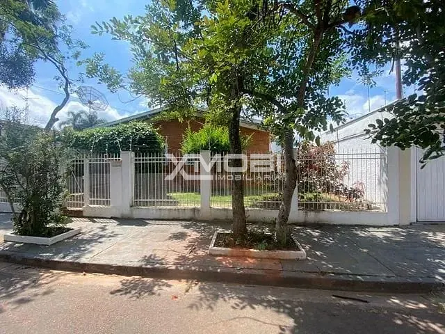Casa com 528m² 3 quartos e 4 banheiros, à venda, no bairro Jardim das Samambaias em Jundiaí