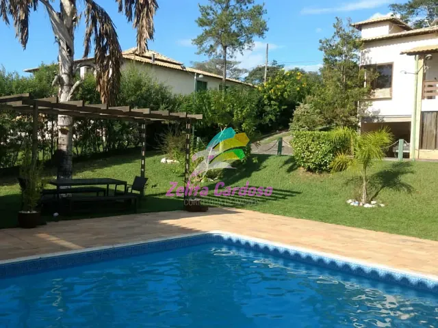 Casa com 3000m² 3 quartos e 5 banheiros, à venda, no bairro Condomínio Vale do Ouro em Ribeirão das Neves