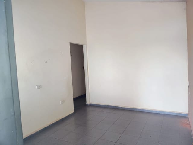 Casa com 250m² 3 quartos e 1 banheiro, à venda, no bairro Jardim Del Plata em São João da Boa Vista