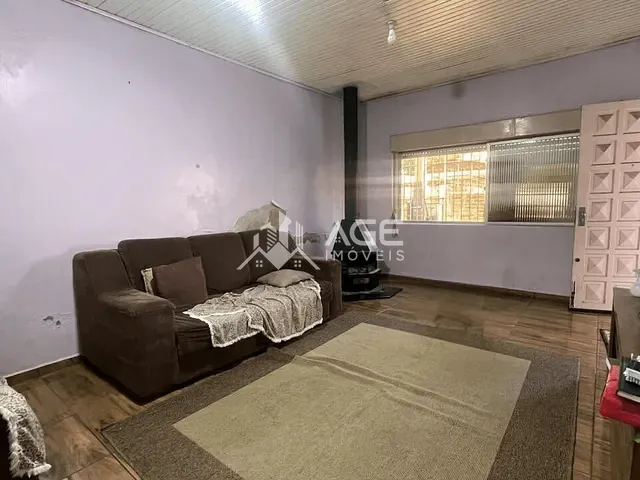 Casa 3 quartos e 2 banheiros, à venda, no bairro Centro em Erechim