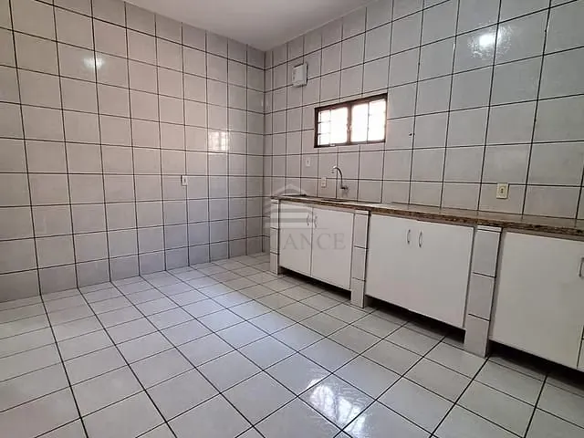 Casa 4 quartos e 4 banheiros, à venda, no bairro Bela Vista III em Teresina