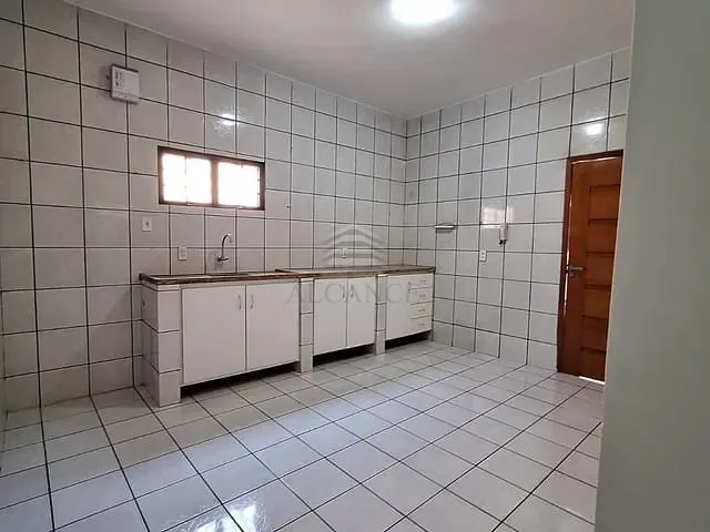 Casa 4 quartos e 4 banheiros, à venda, no bairro Bela Vista III em Teresina