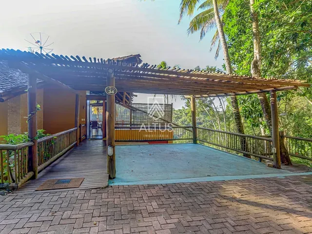 Casa com 1149m² 3 quartos e 1 banheiro, à venda, no bairro Itacaré em Itacaré